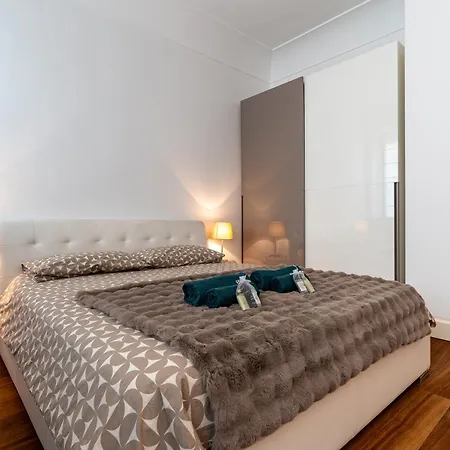 Elegant In The Heart Of Daire *