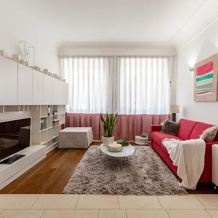Elegant In The Heart Of Daire